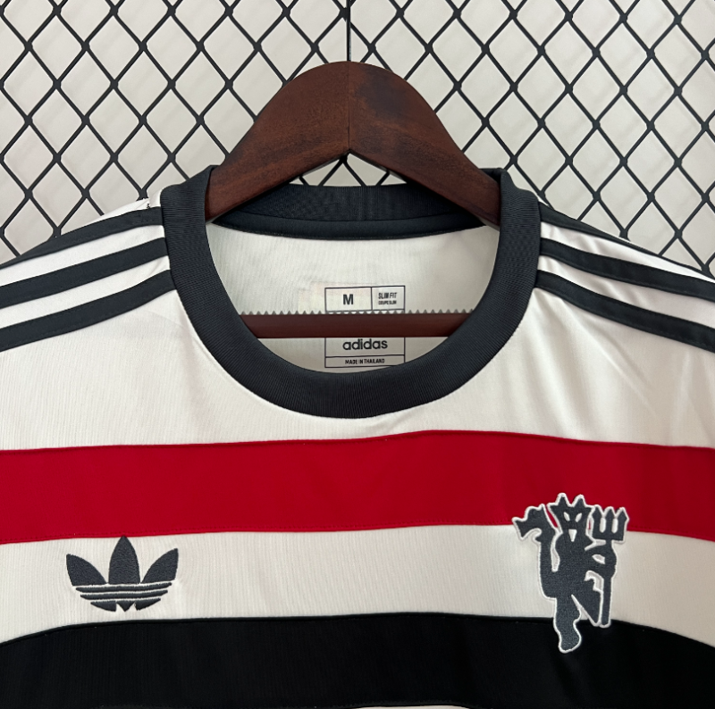 24/25 man utd third jersey