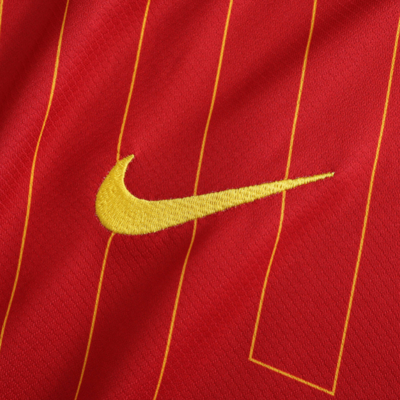 24/25 liverpool home jersey