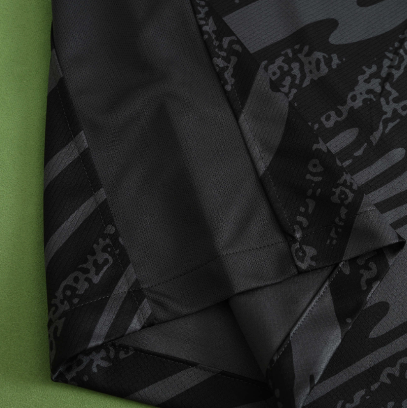 24/25 liverpool goalkeeper black jersey