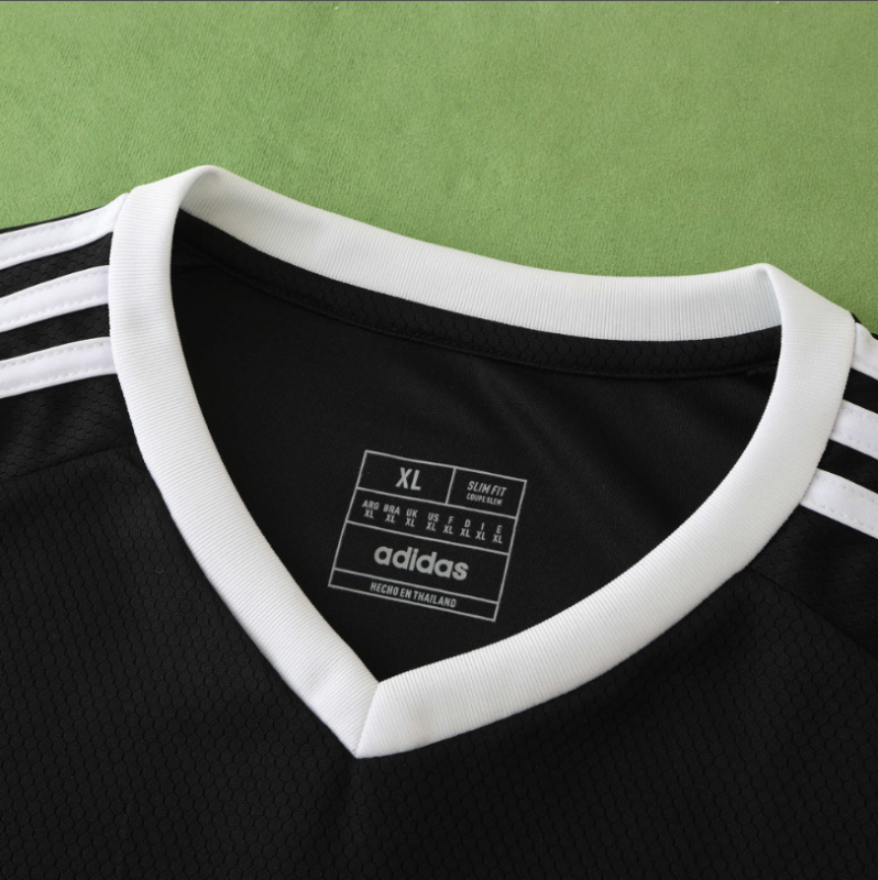 24/25 arsenal goalkeeper black jersey