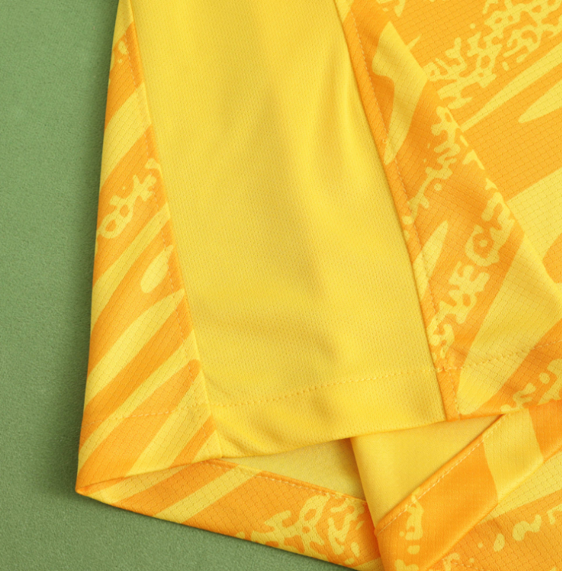 24/25 Tottenham goalkeeper yellow jersey