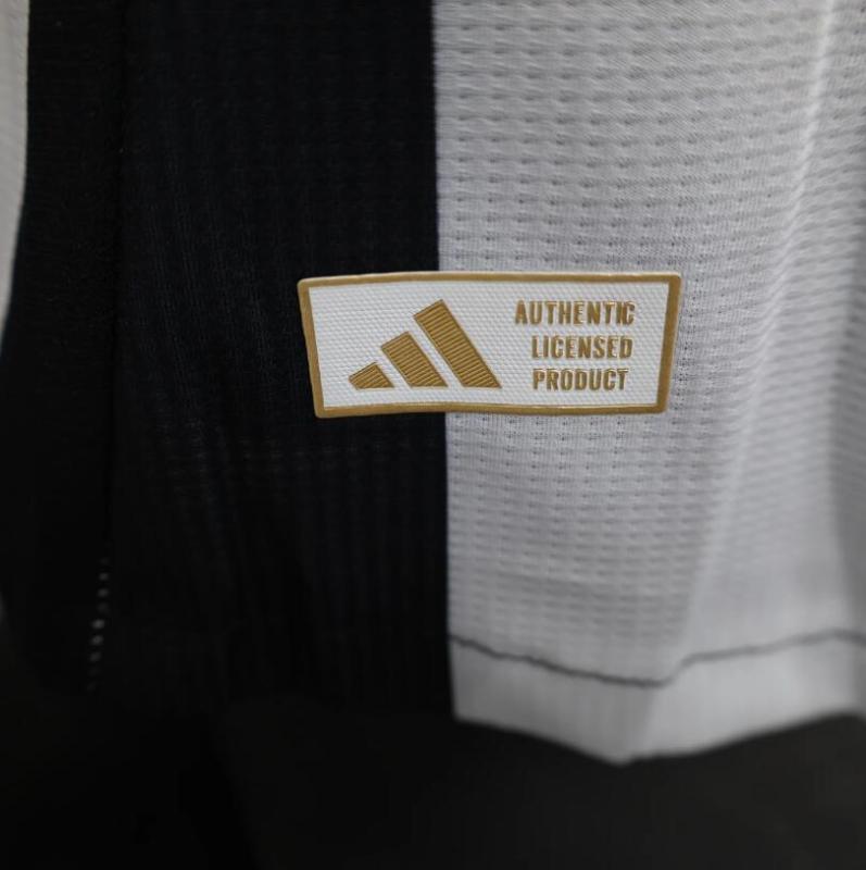 player version 24/25 newcastle united  home jersey