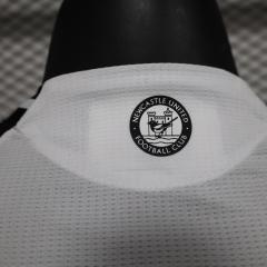 player version 24/25 newcastle united  home jersey