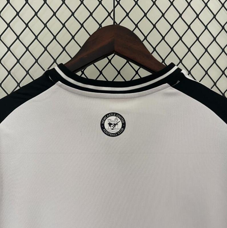 24/25 newcastle united  home jersey