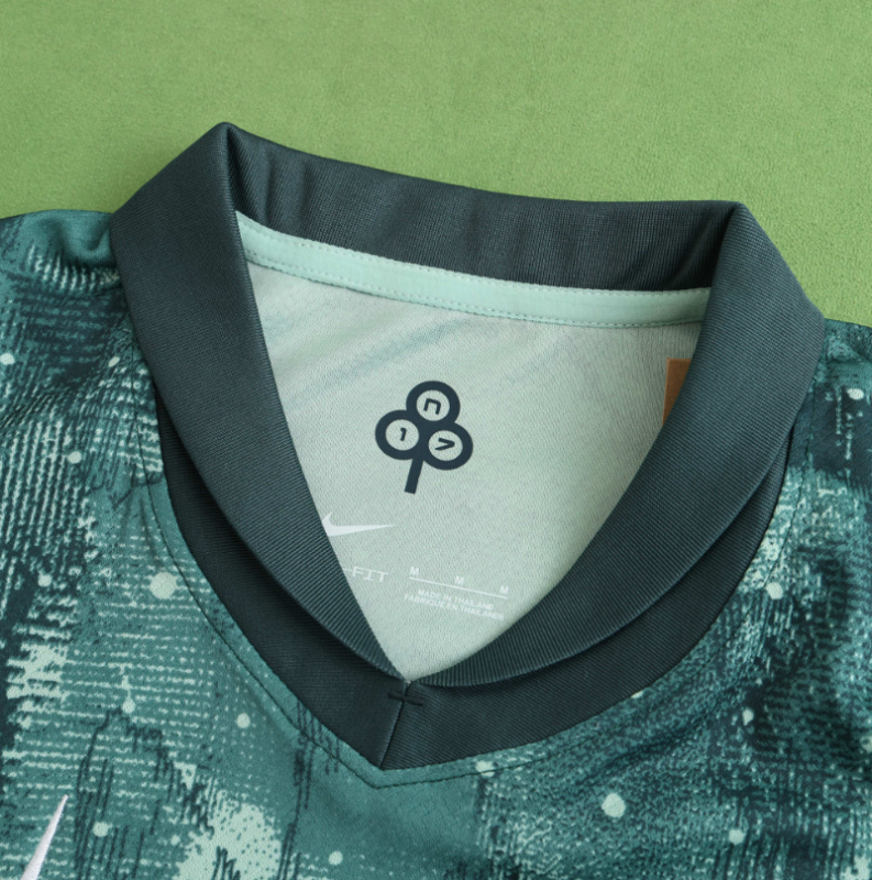 24/25 Tottenham third jersey