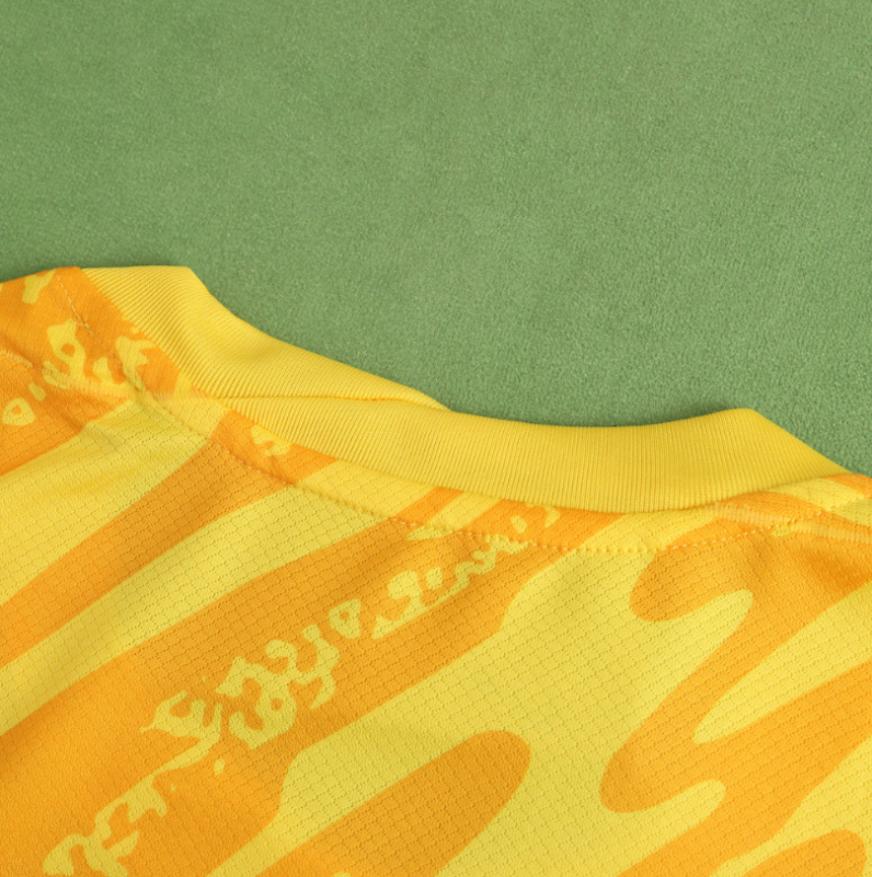 24/25 Tottenham goalkeeper yellow jersey