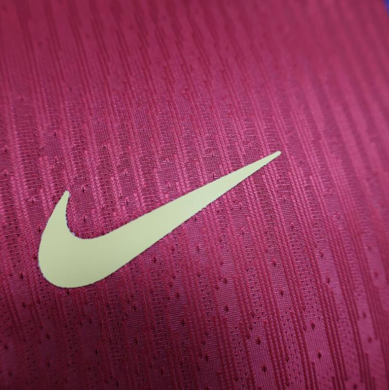 player version 24/25 Barcelona home jersey big logo