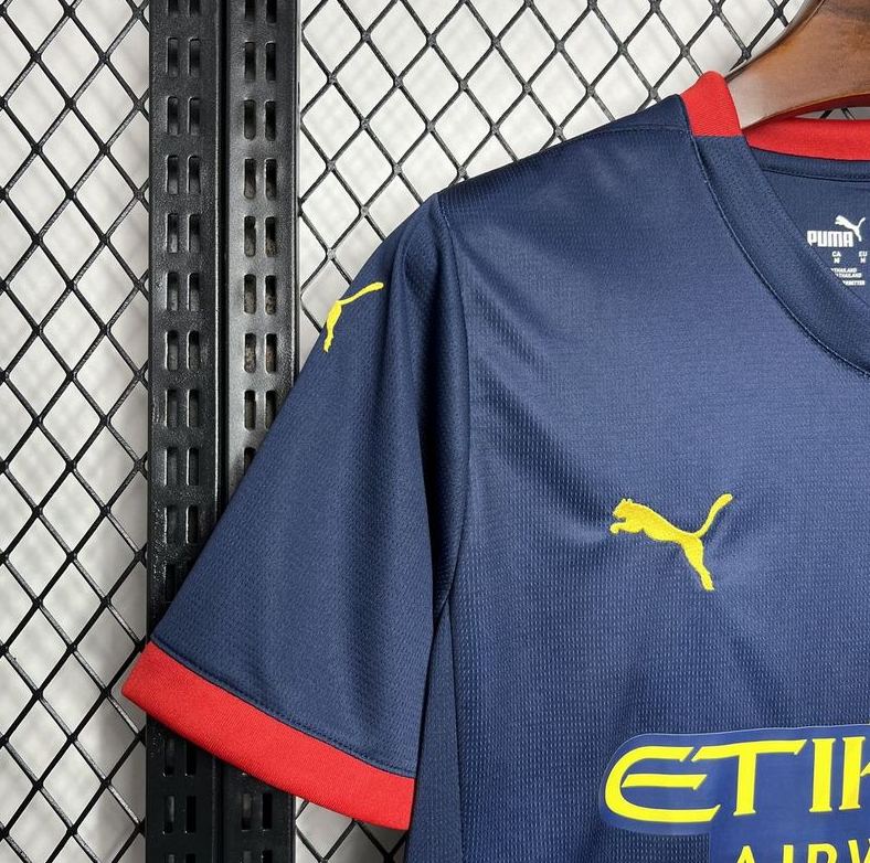 24/25 Girona away jersey