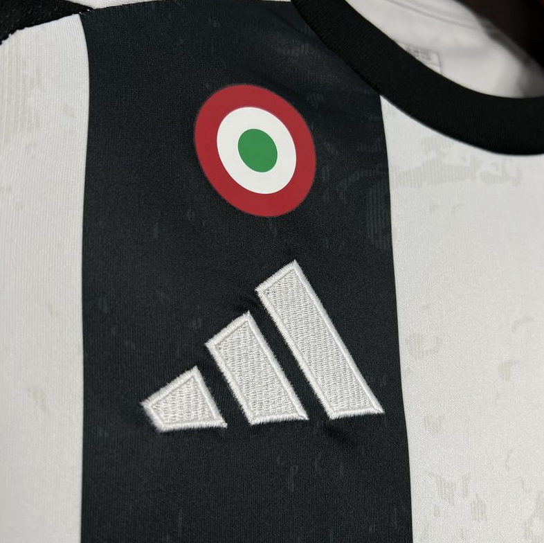 24 25 juventus home jersey