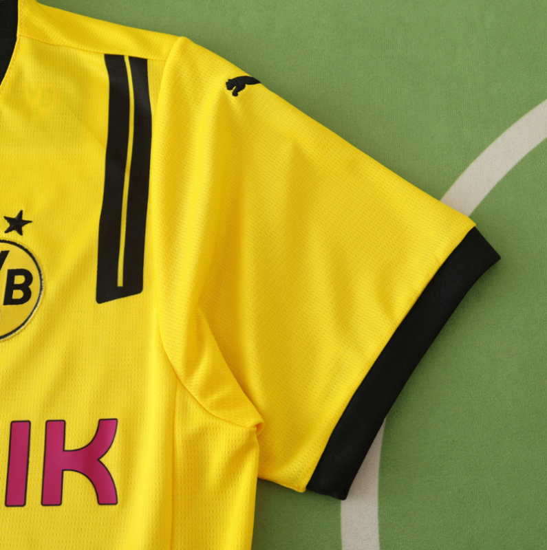 24 25 Borussia Dortmund Champions League version jersey Fan version