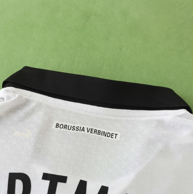 player version 24/25 Dortmund third jersey