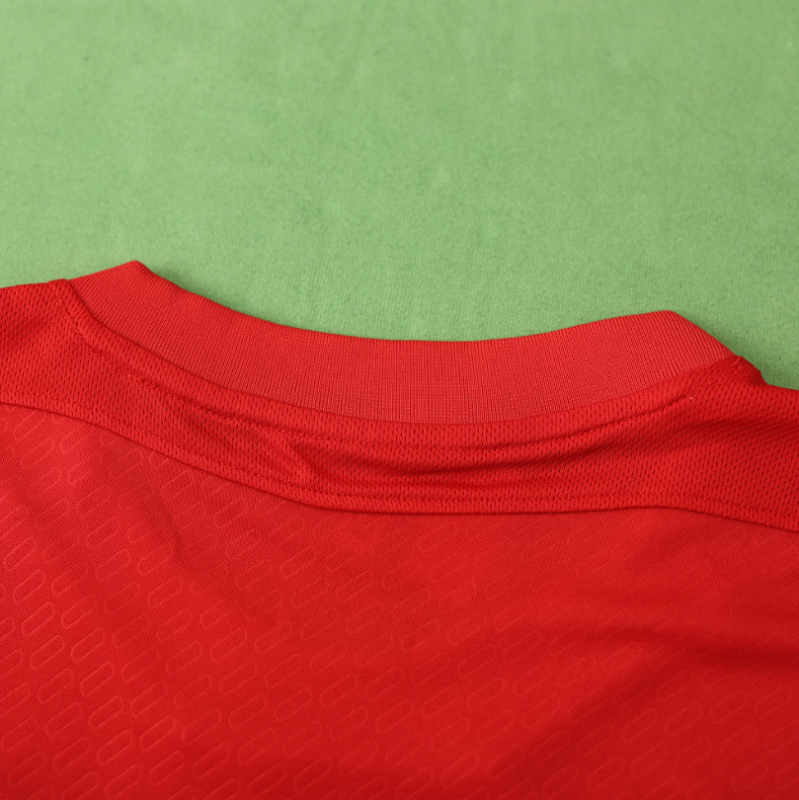 retro 04 05 liverpool home Jersey