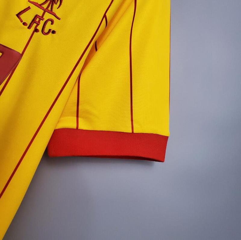 retro 82 83 liverpool away Jersey