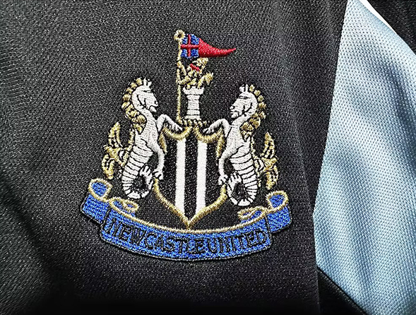 retro 00 01 newcastle united  away jersey