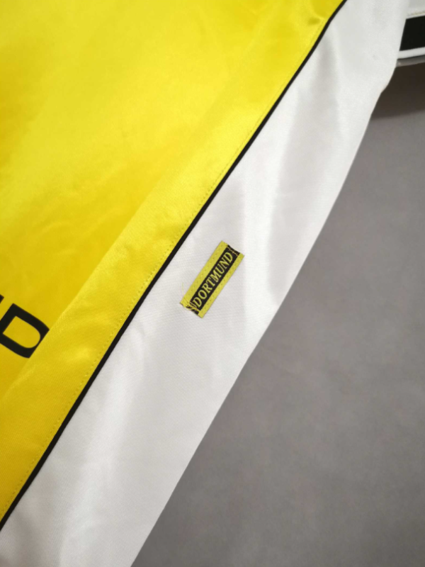 retro 98 99 Dortmund home jersey