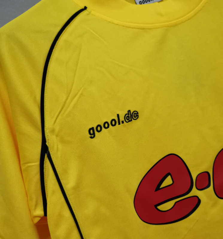 retro 02 03 Dortmund UCL home jersey