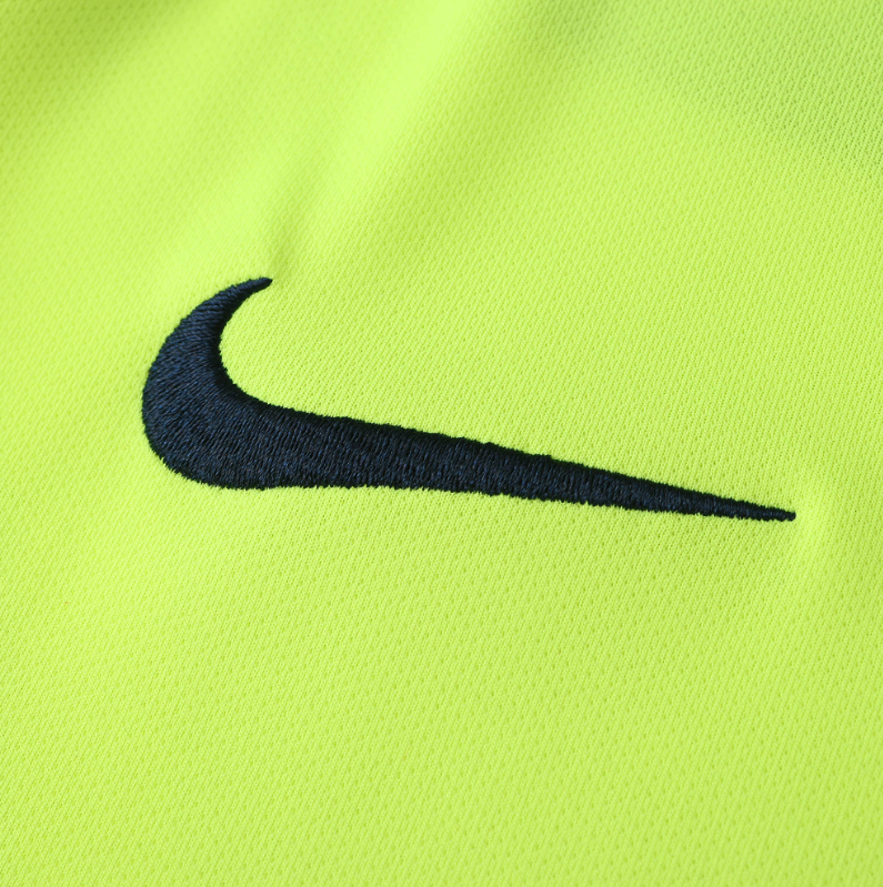 05 06 Barcelona retro away soccer jersey