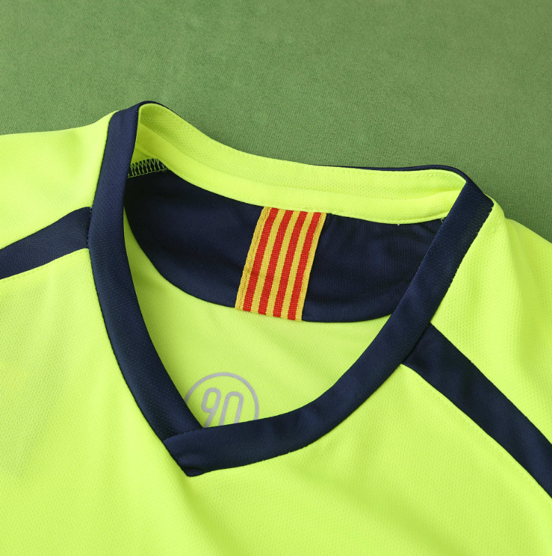 05 06 Barcelona retro away soccer jersey