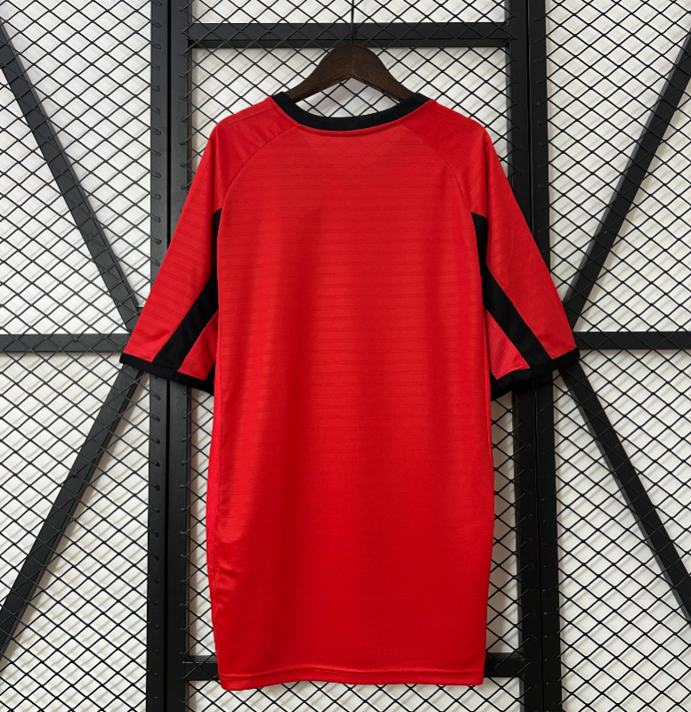 retro 01 02  Atletico Madrid away jersey