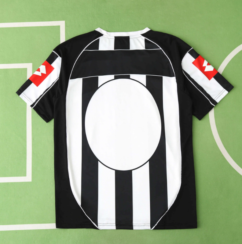 retro 02 03 juventus home jersey