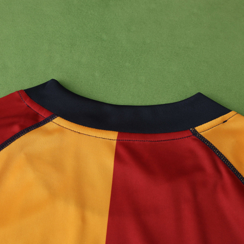 retro 01 02 ROMA Champions League Home jersey