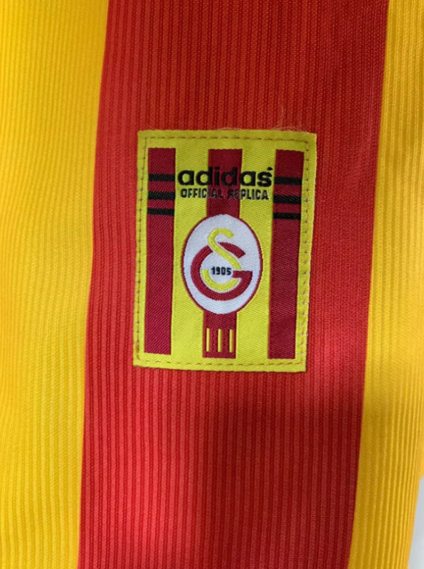 retro 99 00 Galatasaray home jersey