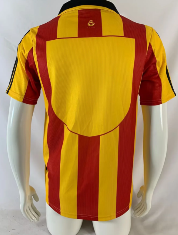 retro 99 00 Galatasaray home jersey