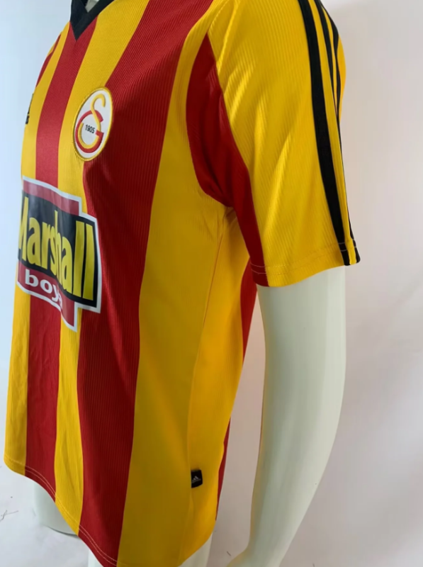 retro 99 00 Galatasaray home jersey