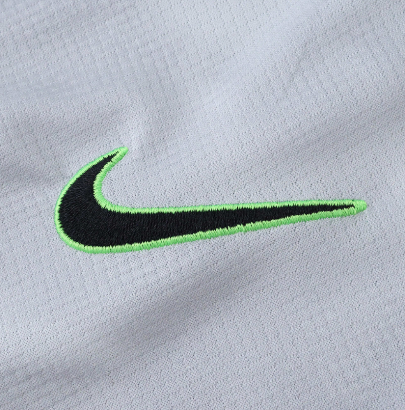 25 26 Wolfsburg away jersey
