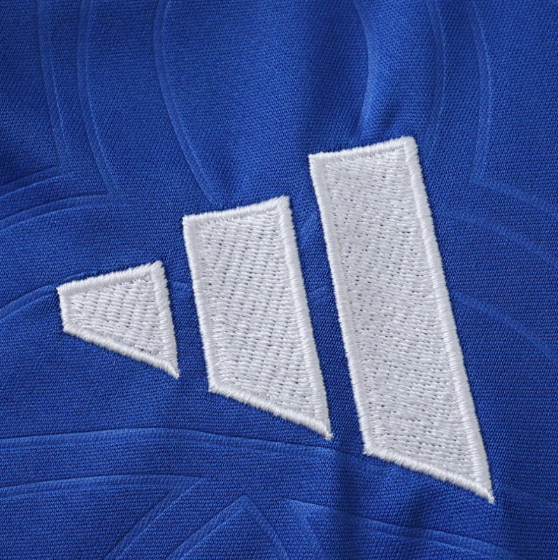 25 26 Strasbourg home jersey