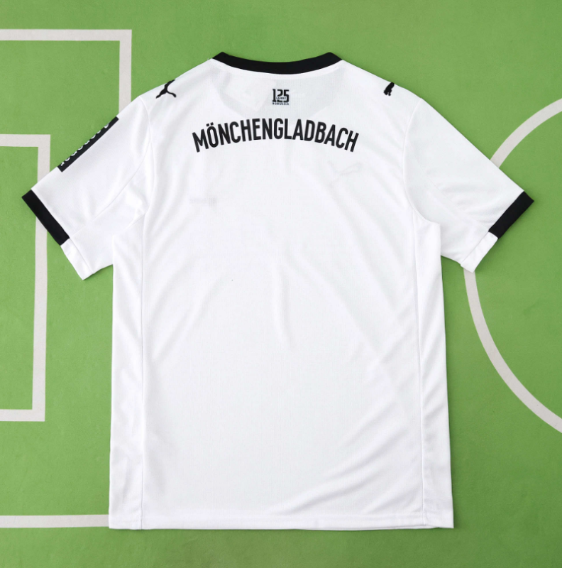 25 26 Monchengladbach home jersey