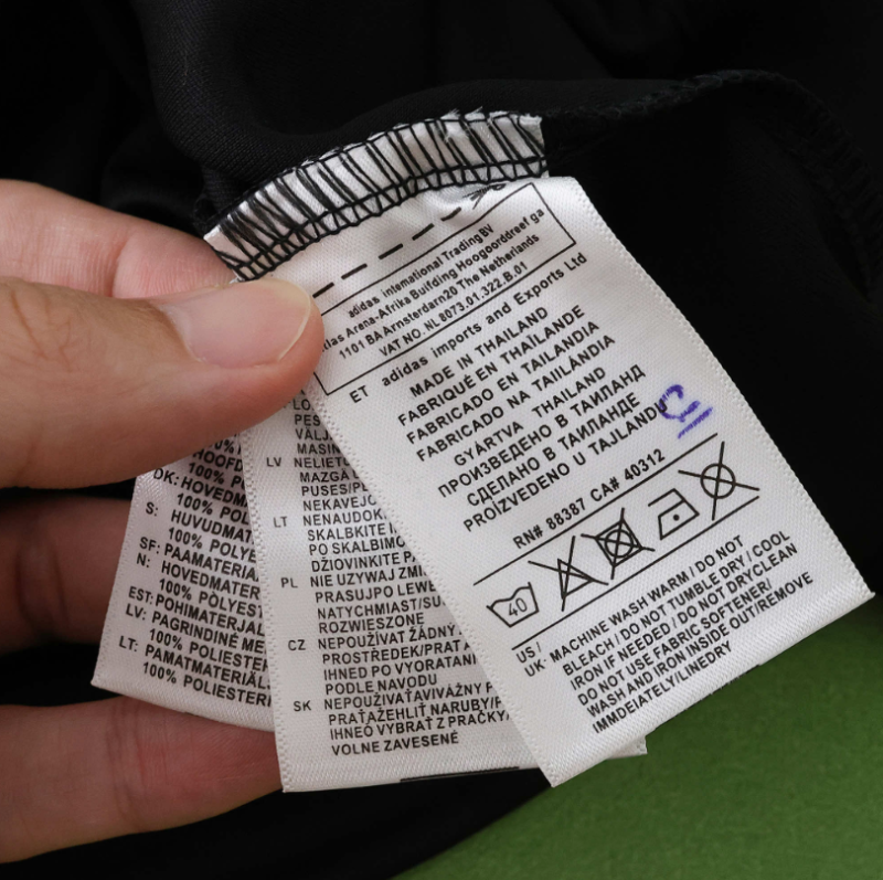 25 26 Liverpool black goalkeeper Fans version soccer jersey