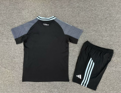 kids kit 25 26 aston villa away black jersey size 16-28