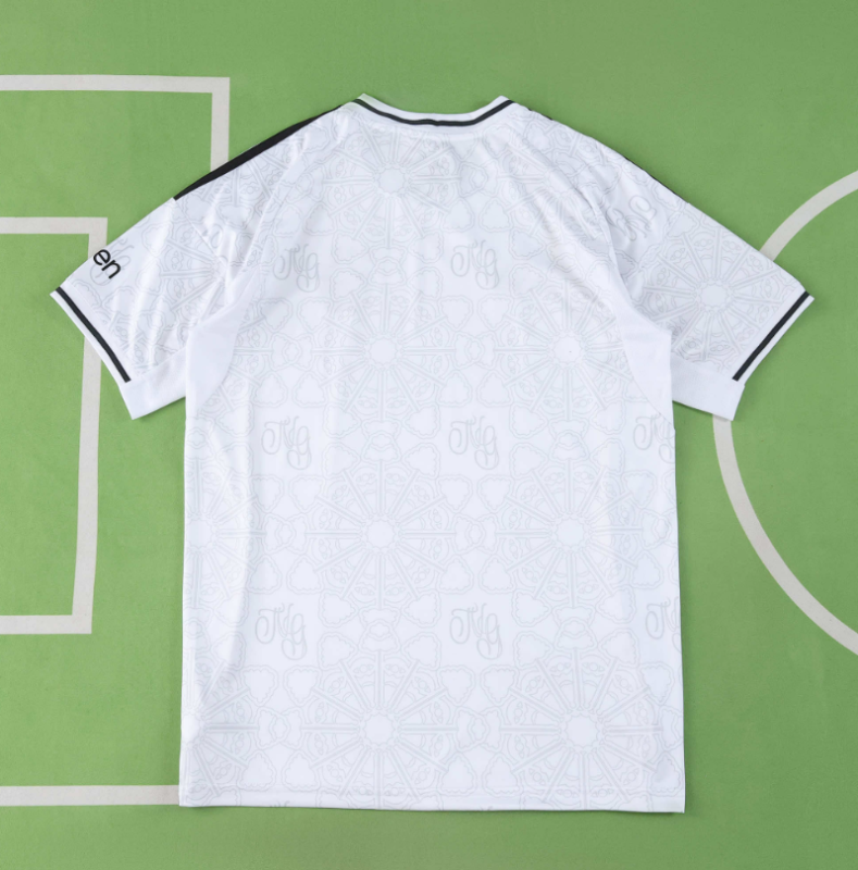 25 26 Nottingham Forest FC away jersey