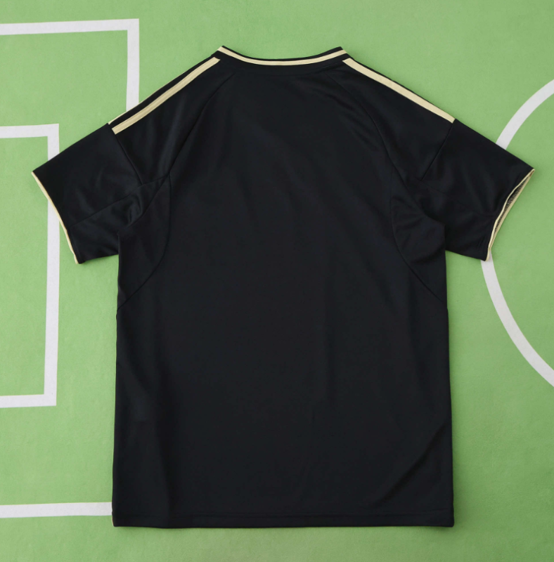 25 26 Aberdeen away jersey