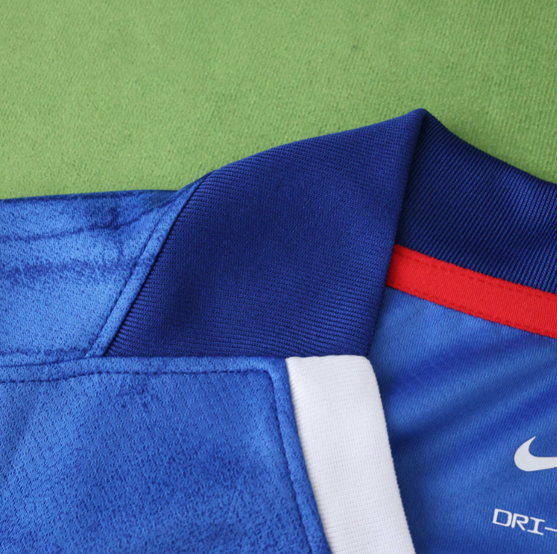 25 26 Chelsea home FIFA Club World Cup champions Fan version jersey