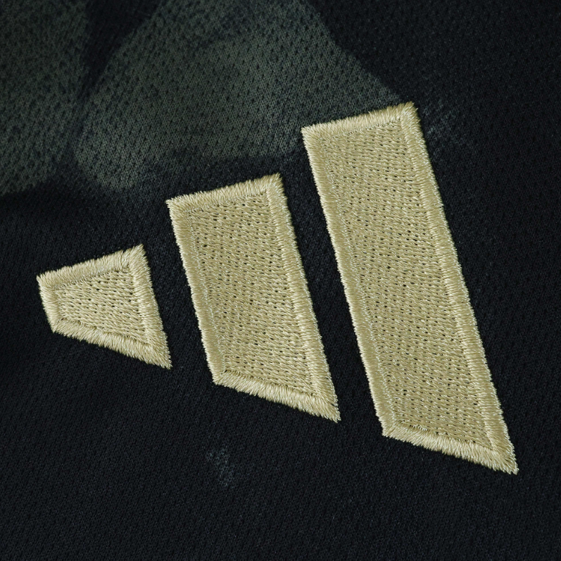 25 26 1. FC Union Berlin away jersey