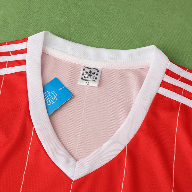 retro 83 84 Hamburger SV away jersey