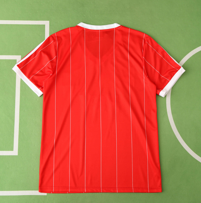 retro 83 84 Hamburger SV away jersey