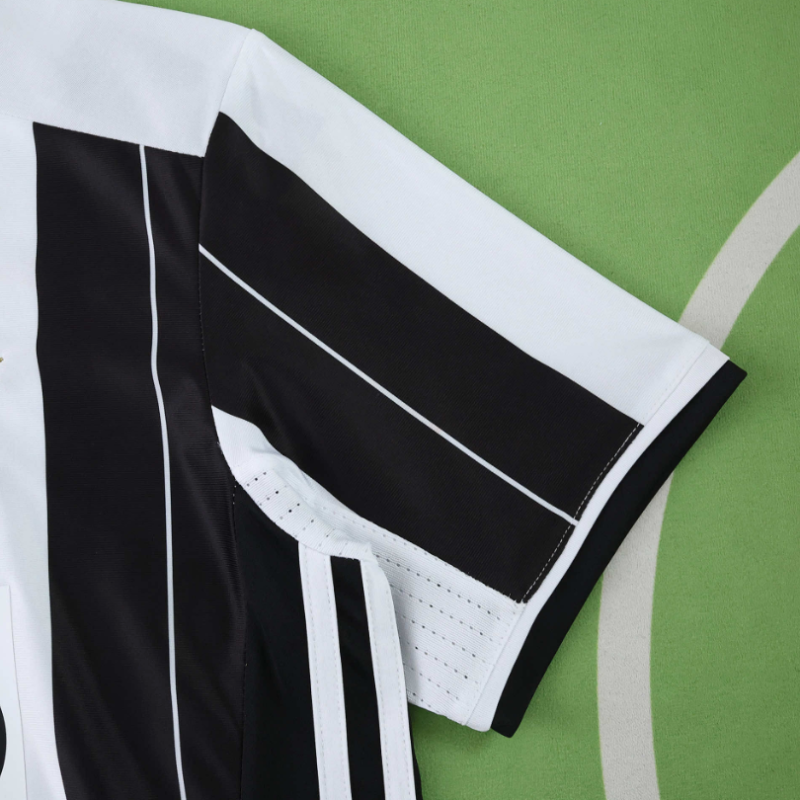 retro 16 17 juventus home soccer jersey