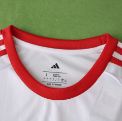 25 26 Sevilla home jersey