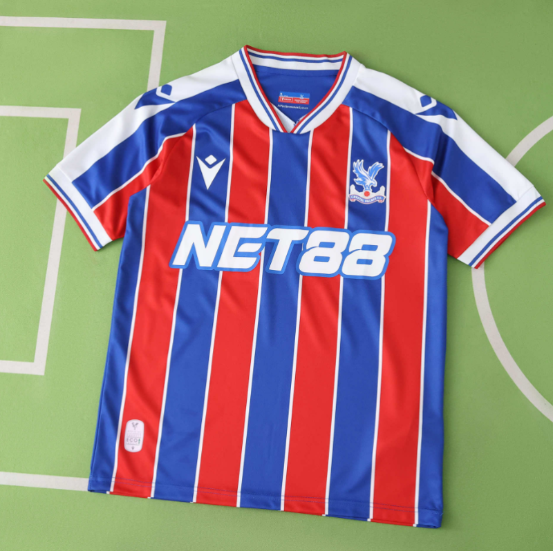 25 26 Crystal Palace home jersey