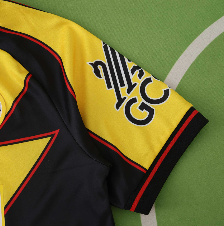 25 26  Rayo Vallecano third jersey