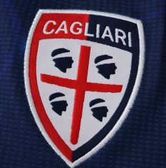 25 26 Cagliari Calcio home jersey