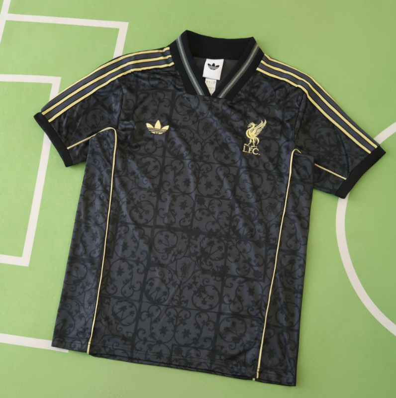 2526 season Liverpool F.C. Black Gold Edition Fan version