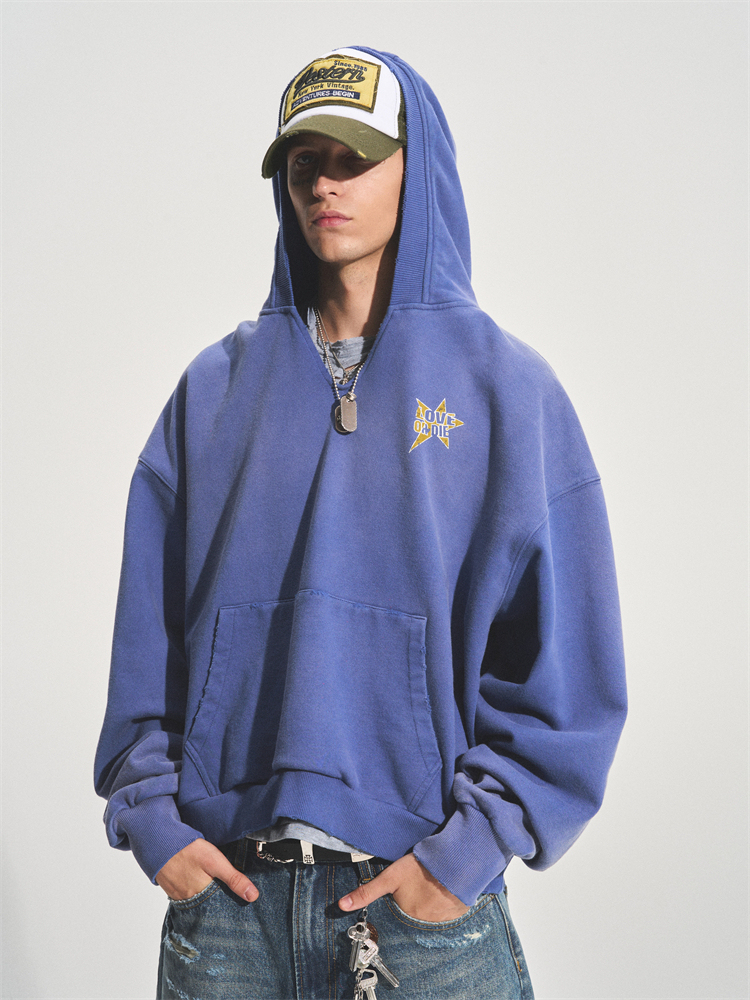 STAR PRINTED CUT HOODIE