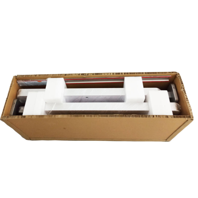 เครื่องอ่านประตู RFID UHF พร้อมชิปเครื่องอ่าน Impinj E710 สำหรับการควบคุมการเข้าถึงหรือการรักษาความปลอดภัย