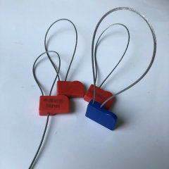 Long range reading UHF RFID lead seal tag for truck container tracking