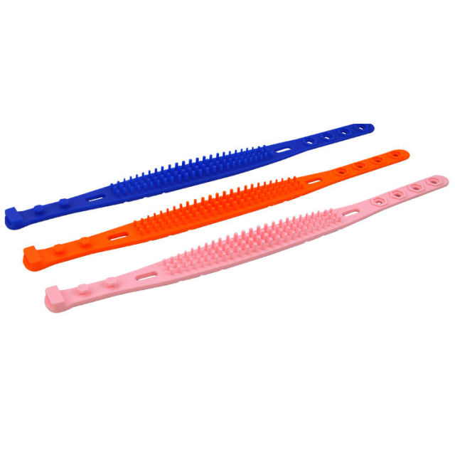 Silicone UHF/HF RFID Wristbands Tag for person access control in events.