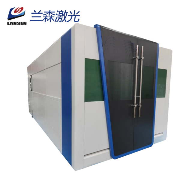 LF1530 Closed easy loading Fiber Laser Cutting Machine